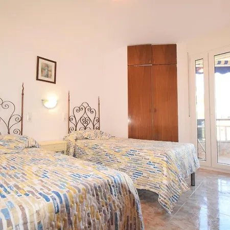 Tirreno Five Apartment *